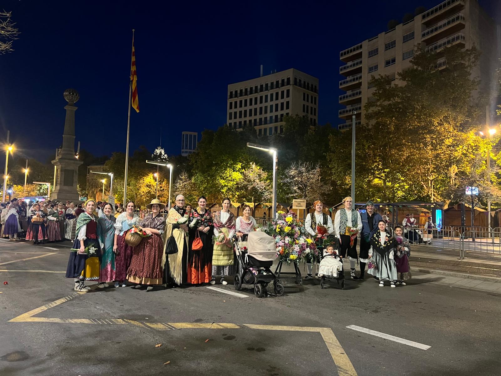 Villarroya vuelve a estar presente en la ofrenda de flores a la Virgen del Pilar